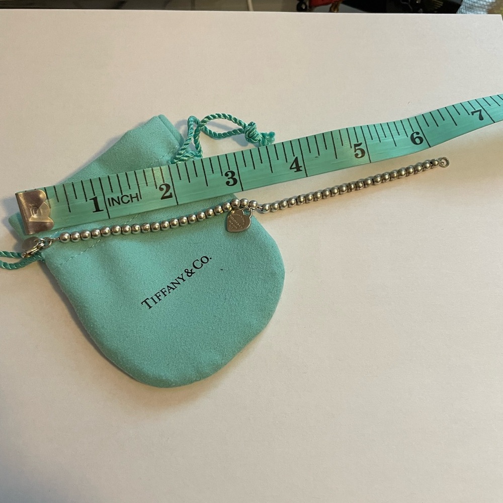 Tiffany & Co. Silver Beaded Bracelet with Silver Heart Charm - Picture 4 of 6